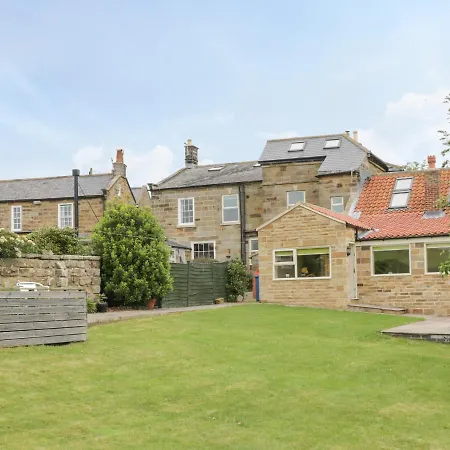 1 Thorpe Green
